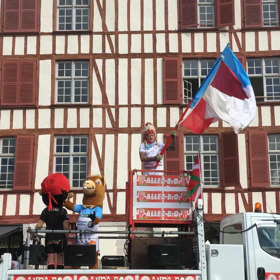 Petit appartement douillet très bien situé Biarritz Esterno foto